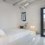 Villa G Y In Tinos Kardhianí